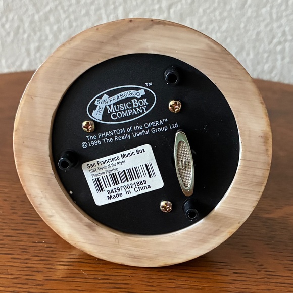 1986 Phantom Figurine Phantom of the Opera Music Box With Box - Picture 6 of 9